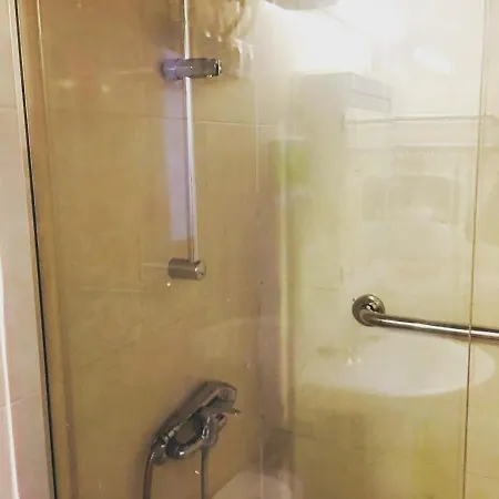 Apartment Neptuno 12 *